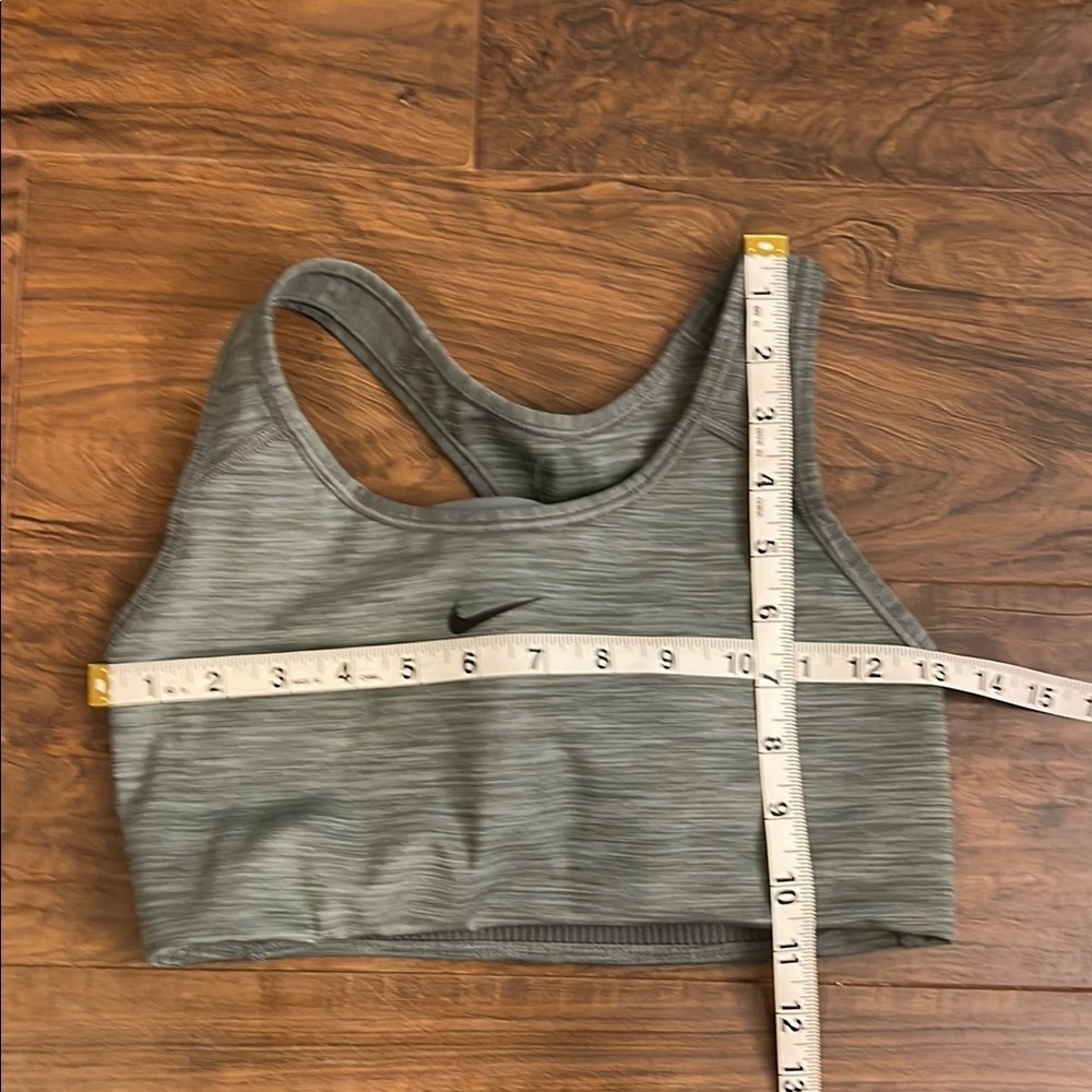 Nike Women's Swoosh Dri-Fit Racerback Sports Bra Gray Size Medium. - Picture 4 of 6